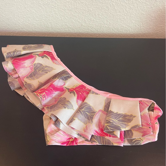 Beach Riot Hibiscus Swim Set - Picture 7 of 9